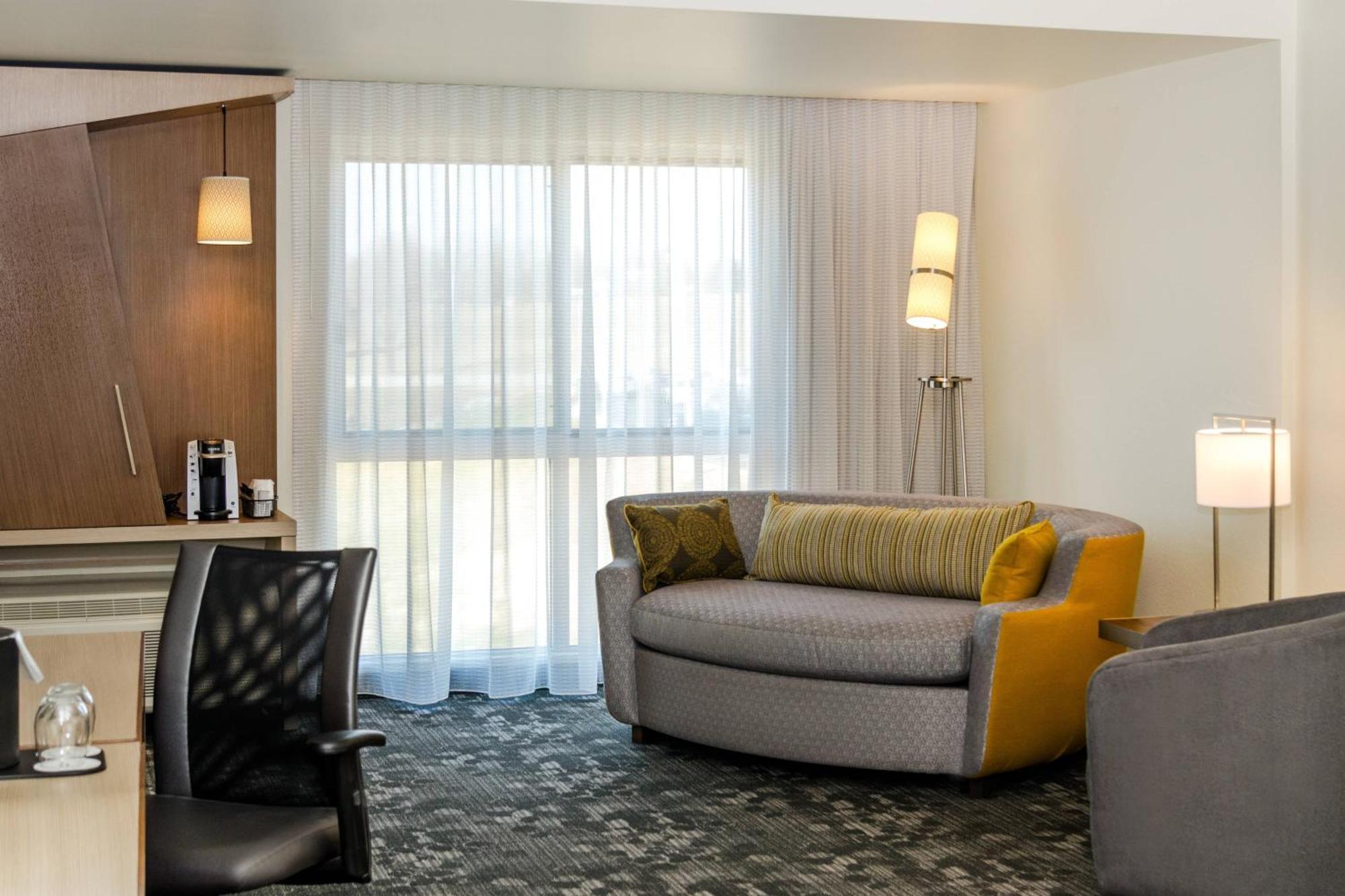 Courtyard By Marriott Somerset Εξωτερικό φωτογραφία